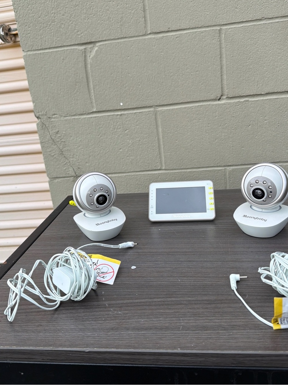 Moonybaby 55812 Video Baby Monitor 2 Cameras Split Screen Night Vision - WORKS